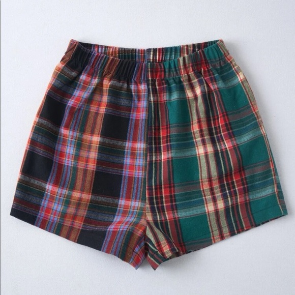 Elastic Waist Shorts - Picture 6 of 9